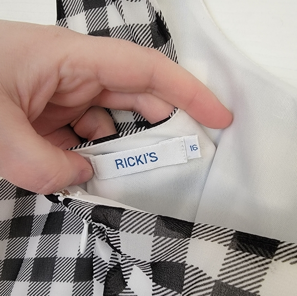 Ricki's, dress, size 16, black and white - Picture 3 of 5